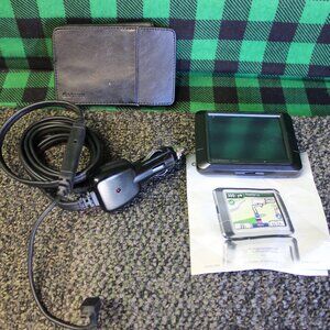 Garmin Nuvi 265 GPS w/ Case & Car Charger - Used 🚗